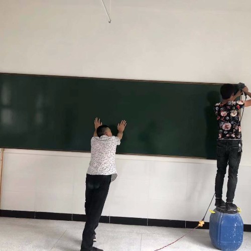 东城初中黑板